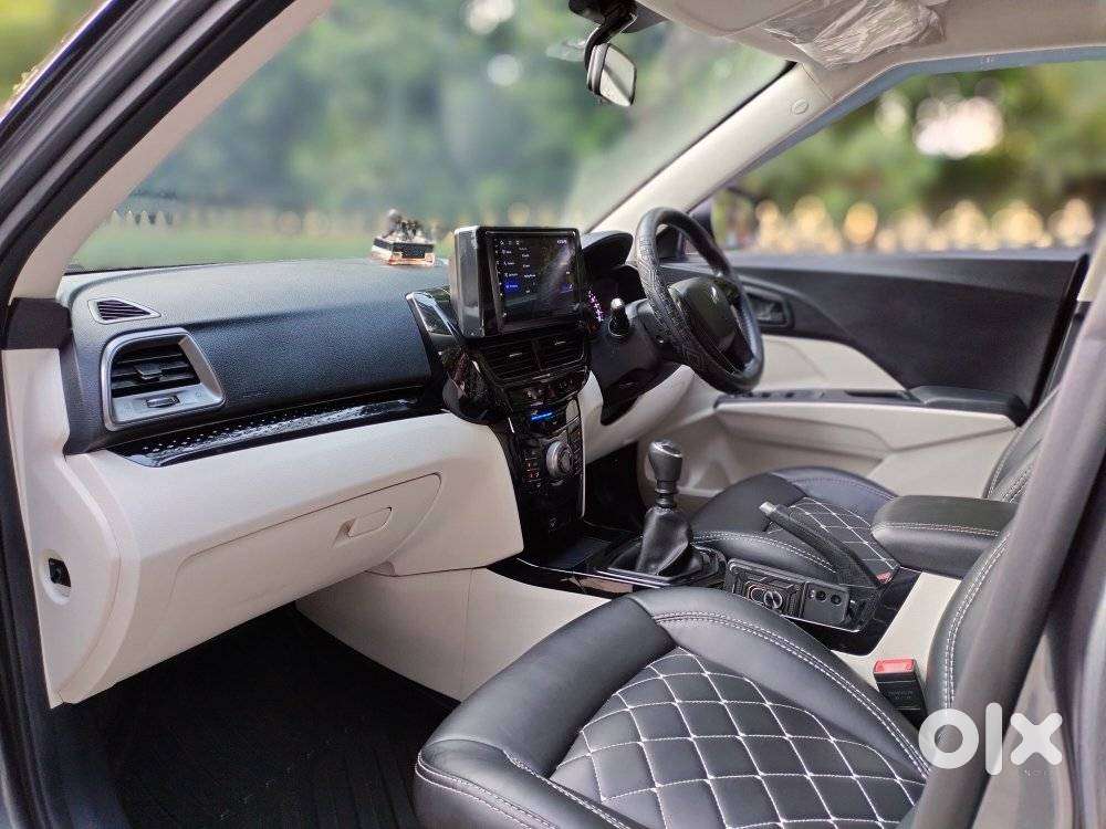 Mahindra Xuv 3xo Mx3, 2025, Petrol
