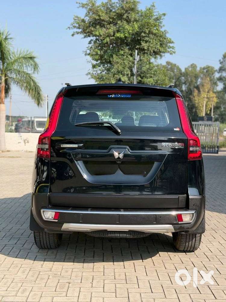 Mahindra Scorpio N Z8 Diesel At 2wd 7 Str, 2023, Diesel