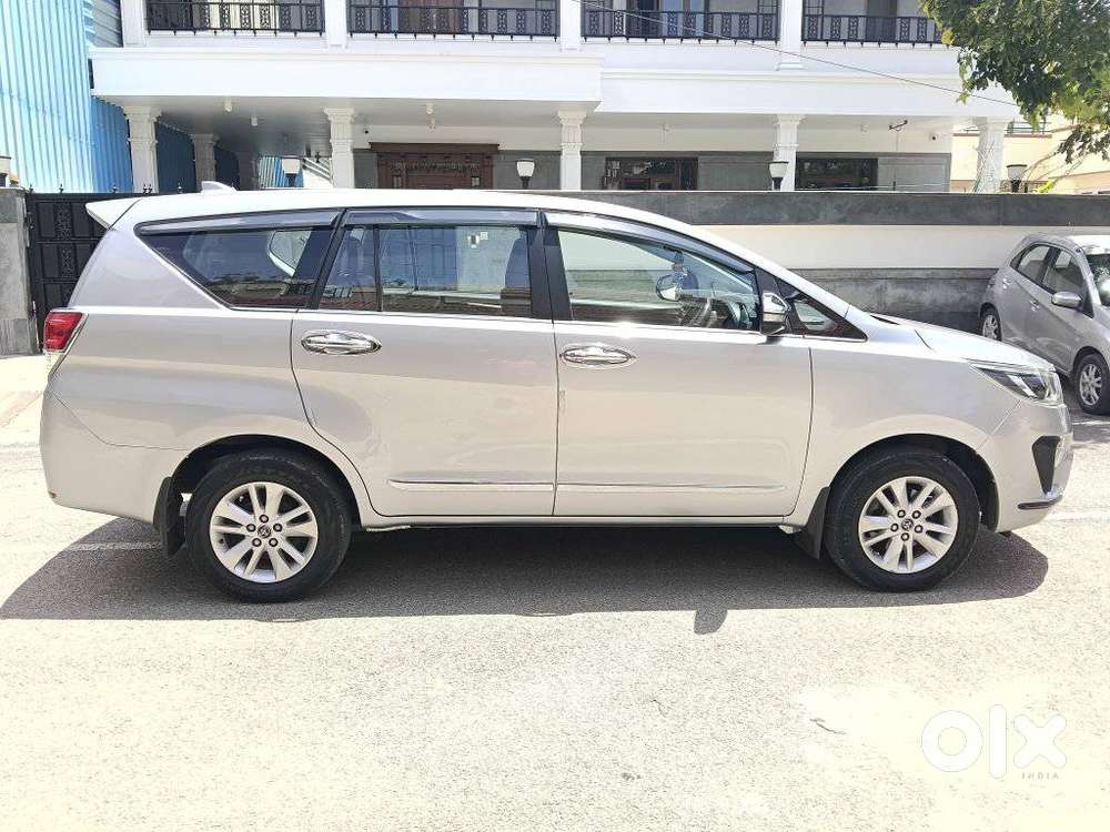 Toyota Innova Crysta 2.8z Automatic, 2017, Diesel