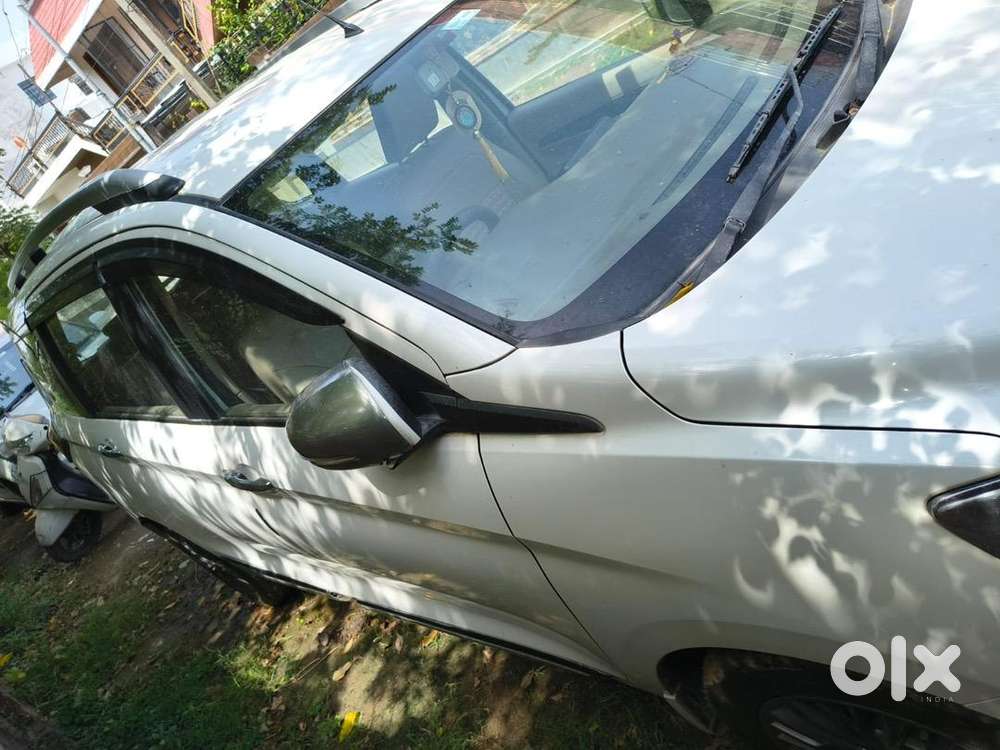 Ertiga Zxi Plus 2019