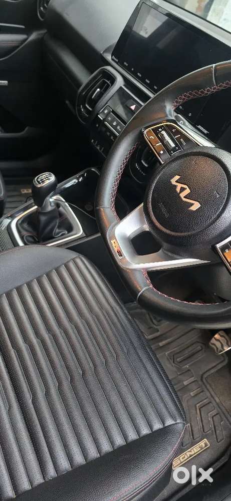 Kia Sonet 2023 Gtline Diesel Top Variant Well Maintained