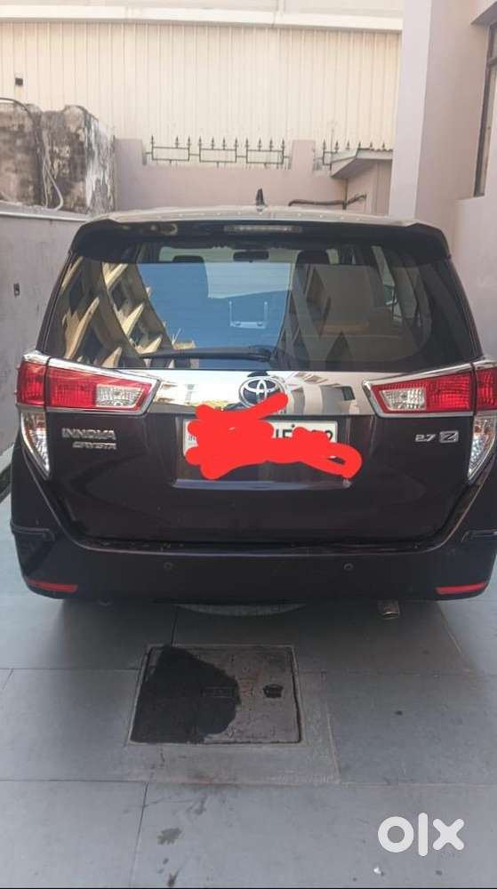 Toyota Innova Crysta 2016 Petrol Well Maintained