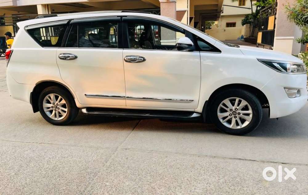 Toyota Innova Crysta 2.4 G Mt 8s, 2018, Diesel