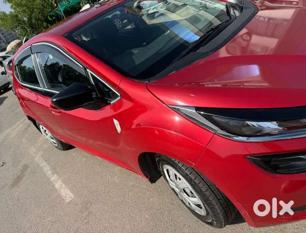 Tata Altroz 1.2 Petrol 2021
