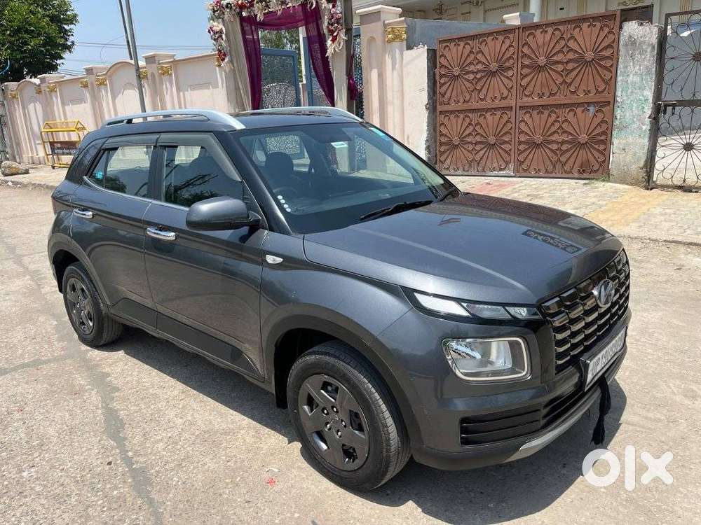 Hyundai Venue S Plus Mt 1.2 Kappa, 2024, Petrol