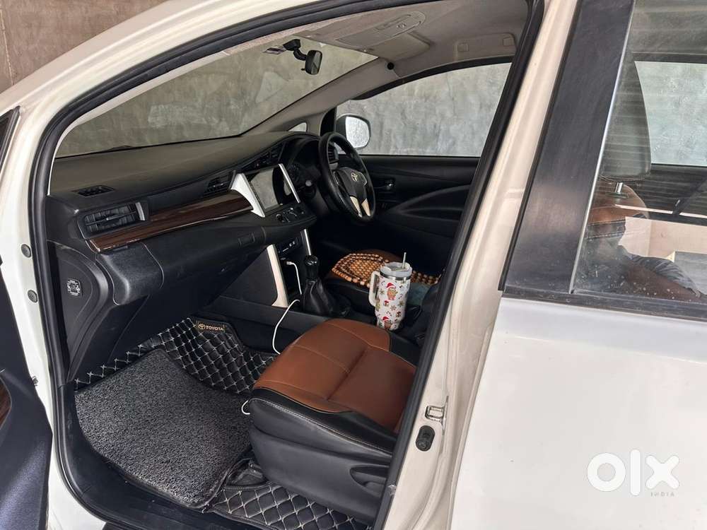Toyota Innova Crysta 2017