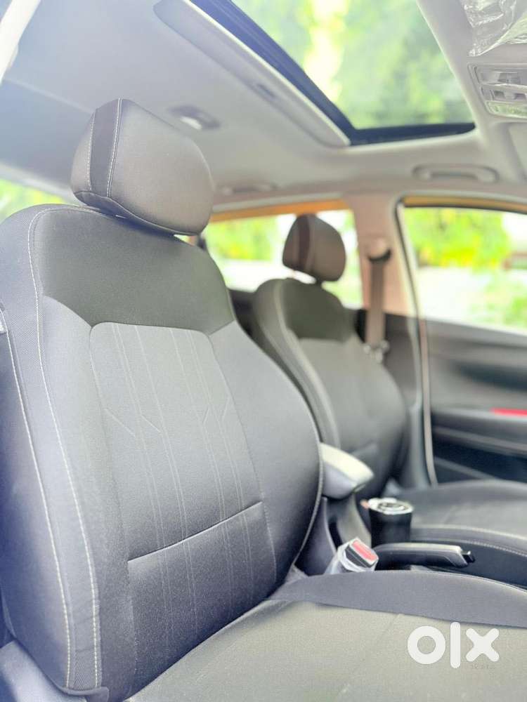 Maruti Suzuki Vitara Brezza Zxi+ Amt, 2023, Petrol