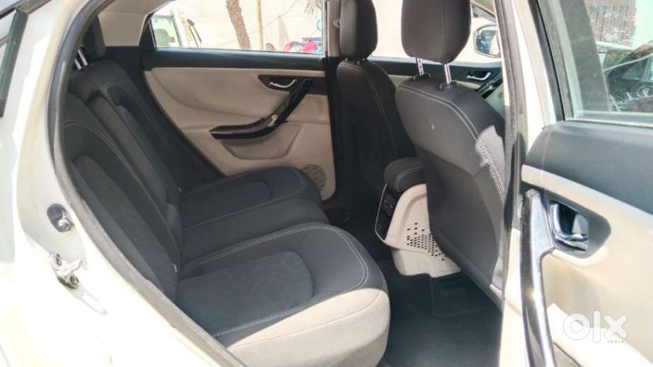 Tata Nexon 1.2 Revotron Xz Plus, 2022, Petrol