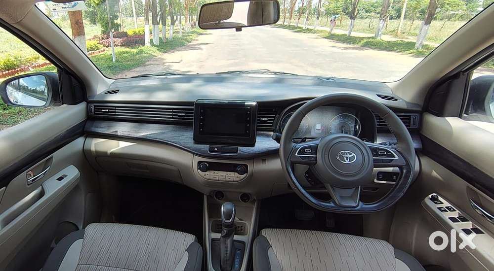 Toyota Rumion V At, 2025, Petrol