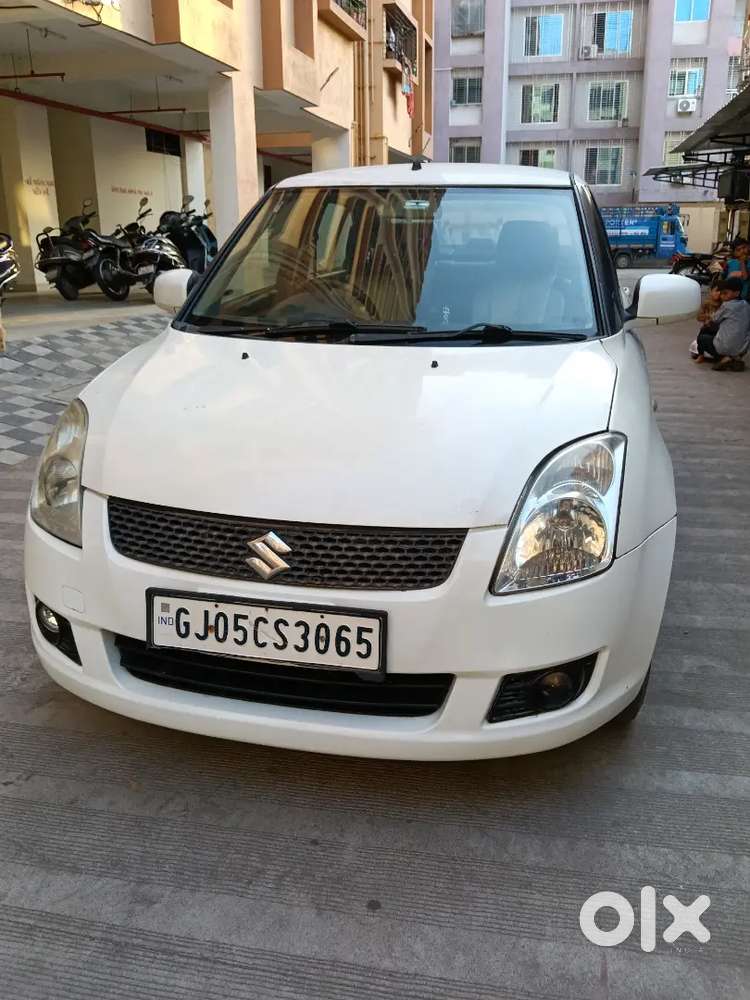 Maruti Suzuki Dzire Cng ઘરઘરાવ સારી કંડીશનની ગાડી તાત્કાલિક વેચવાની છે