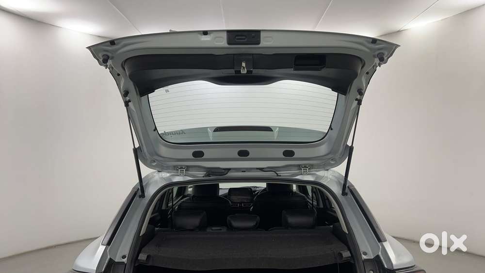 Maruti Suzuki Fronx Alpha 1.0l Turbo 6 At, 2023, Petrol