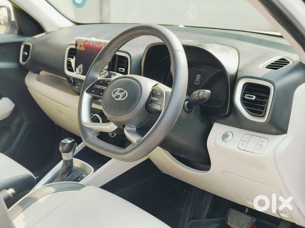 Hyundai Venue 1.0 Sx (o) Turbo Dct, 2023, Petrol