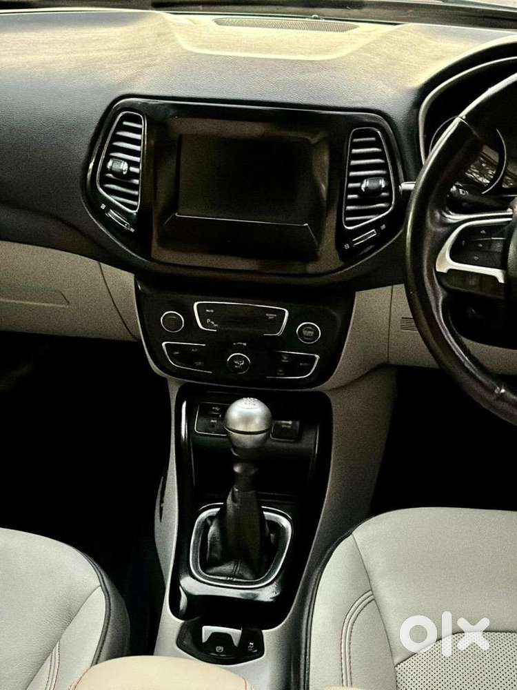 2017 Jeep Compass Limited O 2.0d (dual Tone)