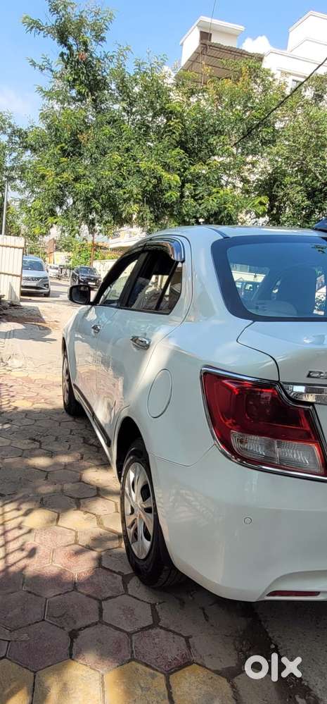 Maruti Suzuki Dzire 1.2 Vxi Amt, 2024, Petrol