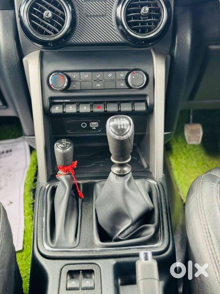 Mahindra Thar Lx Hard Top Petrol Mt 4wd, 2022, Petrol