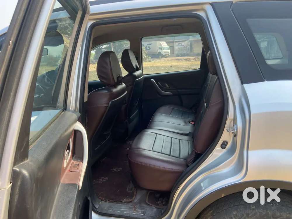 Mahindra Xuv500 2015 Diesel 80800 Km Driven