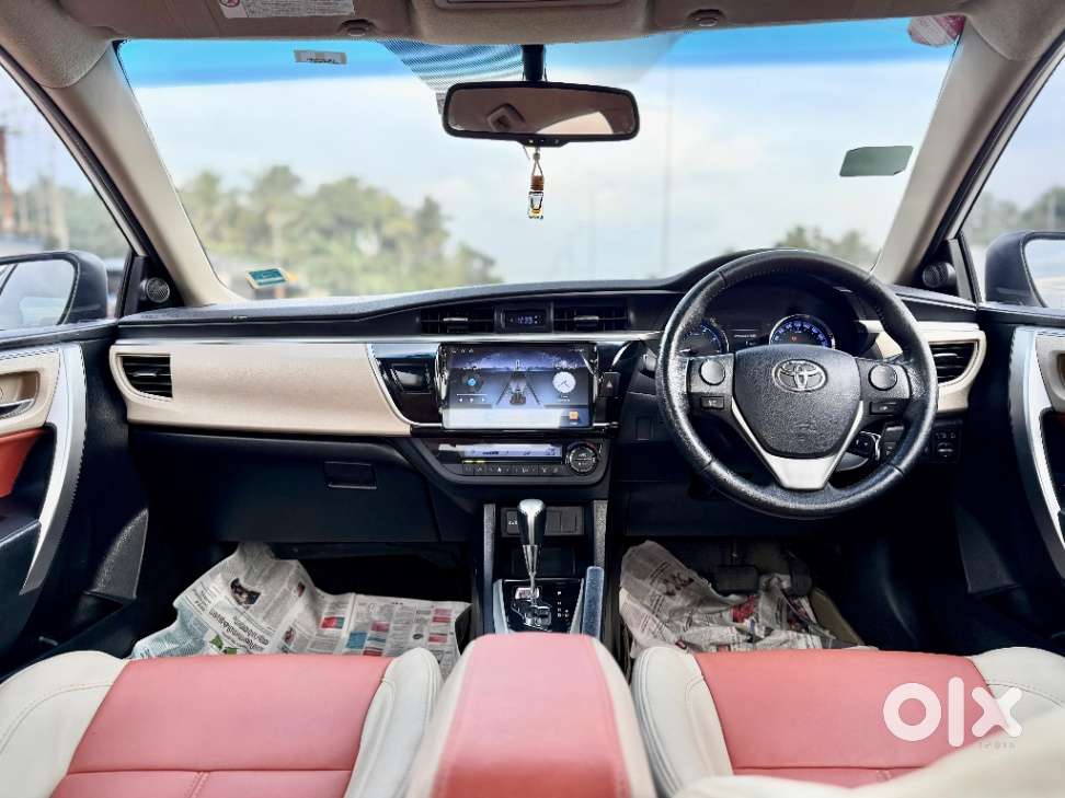 Toyota Corolla Altis 2013-2017 G At, 2015, Petrol