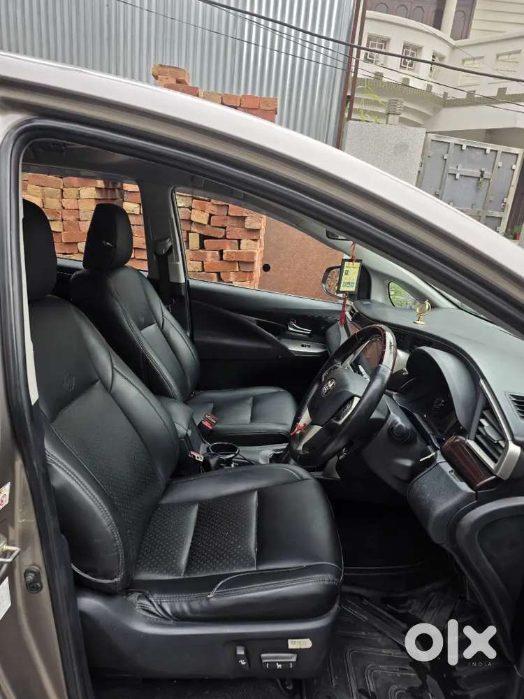 Toyota Innova Crysta 2017