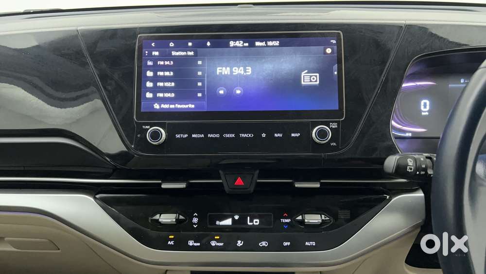 Kia Carens 1.4 Luxury Plus 6 Str, 2022, Petrol