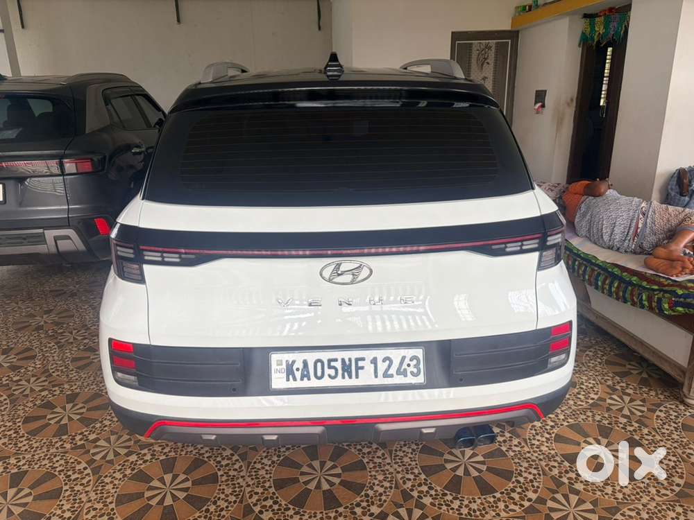 Hyundai Venue Petrol 2022