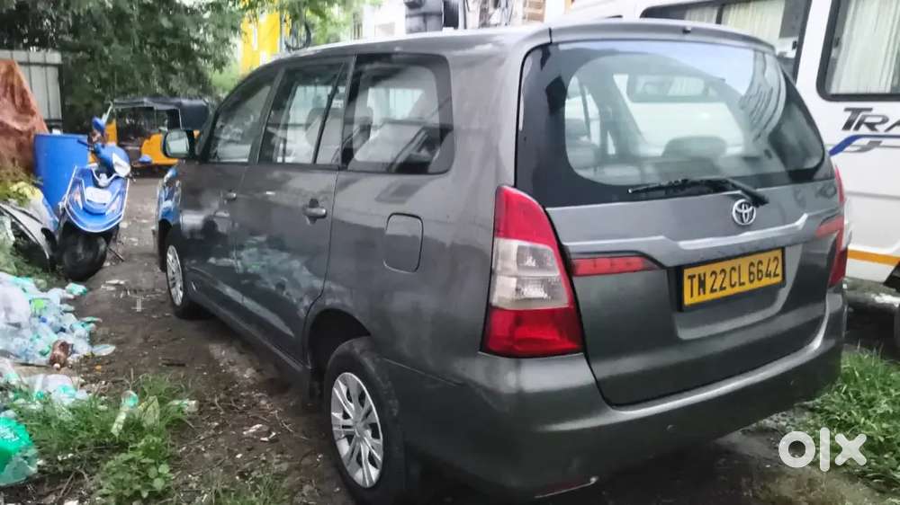 Toyota Innova 2013 Diesel 375000 Km Driven