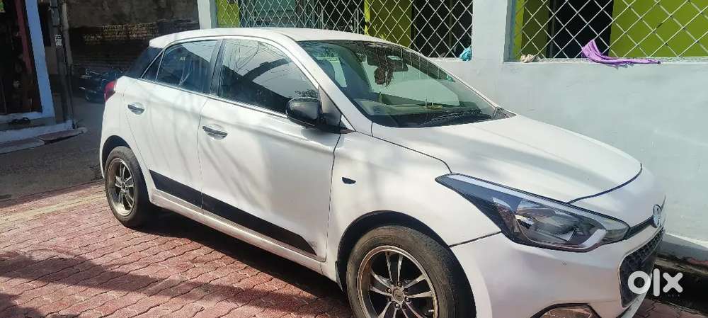 Hyundai Elite I20 Asta 2015 मैनुआल डीज़ल