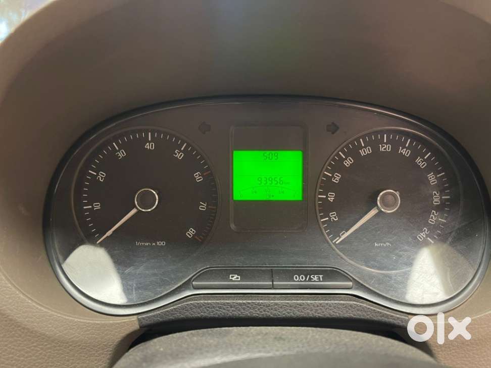 Skoda Rapid 2013-2016 1.6 Mpi At Elegance, 2012, Petrol