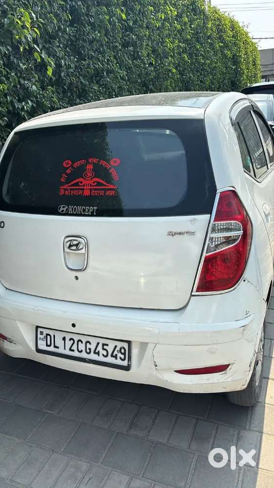 Hyundai I10 Sportz Cng Fitted With All Accessories