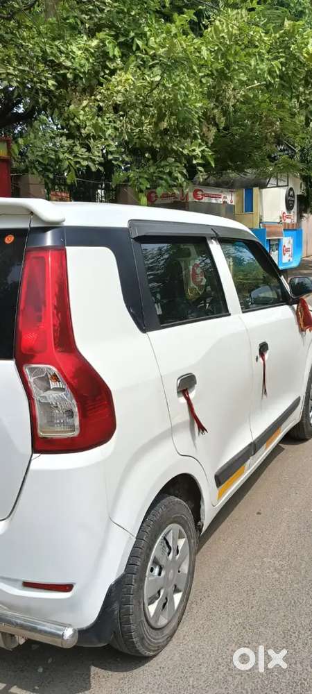 Car Par Lon Nhi Hai