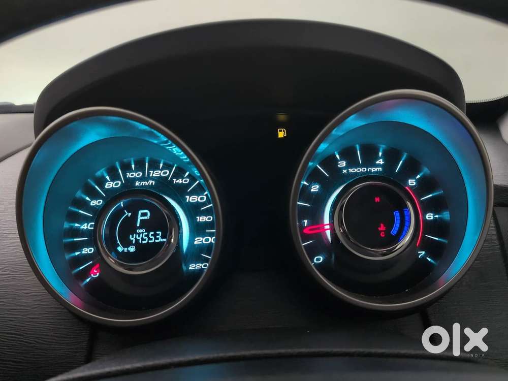 Mahindra Xuv500 At G 2.2 Mhwak, 2019, Petrol