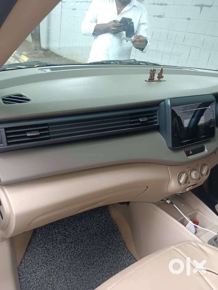 Maruti Ertiga Vxi At 2026
