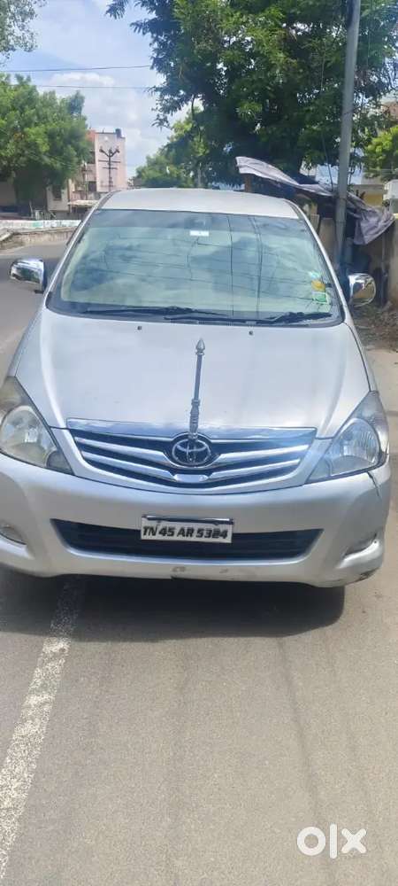 Toyota Innova 2010 Diesel 245000 Km Driven