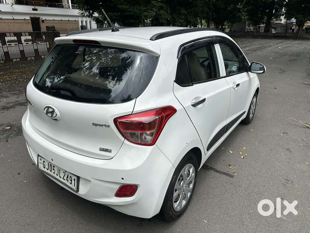 Hyundai Grand I10 1.2 Kappa Sportz Option, 2015, Cng & Hybrids