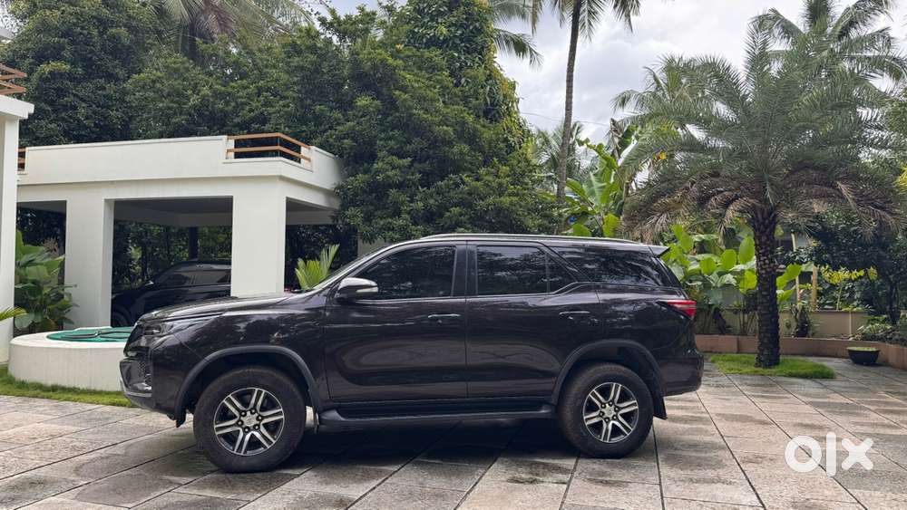 Toyota Fortuner Sigma- Showroom Condition