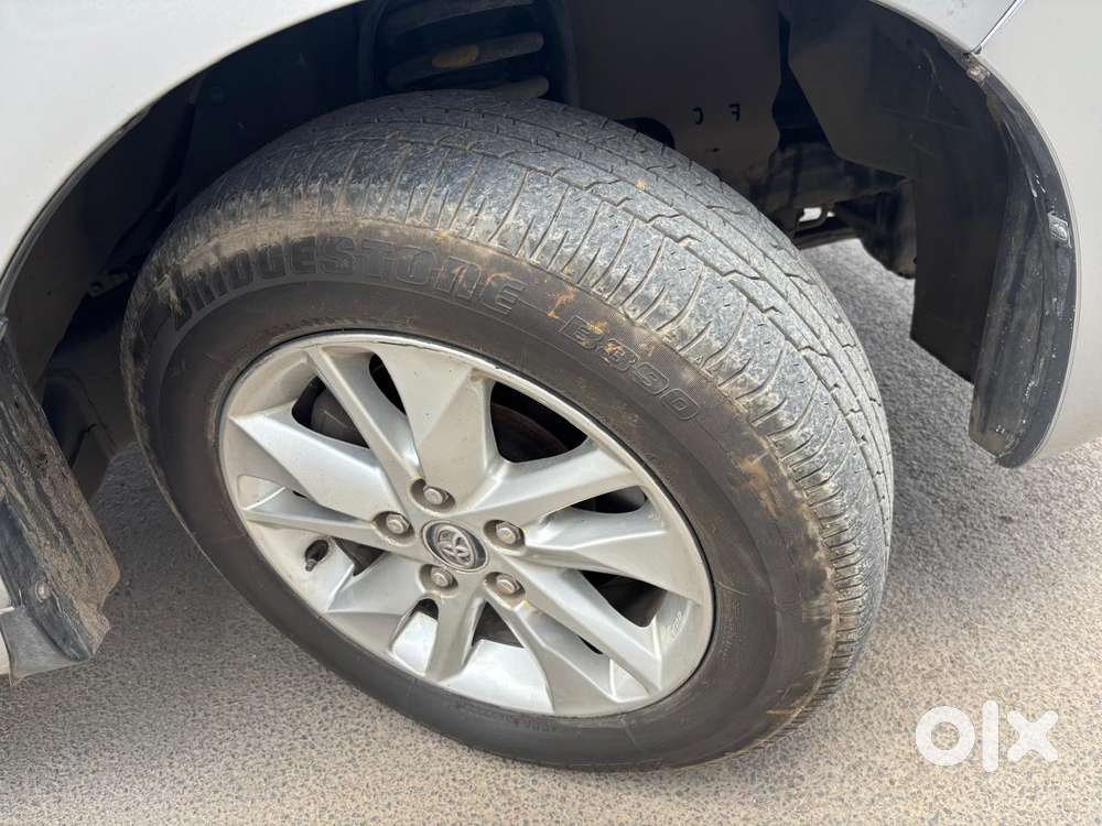 Toyota Innova Crysta 2.8 Gx At, 2016, Diesel