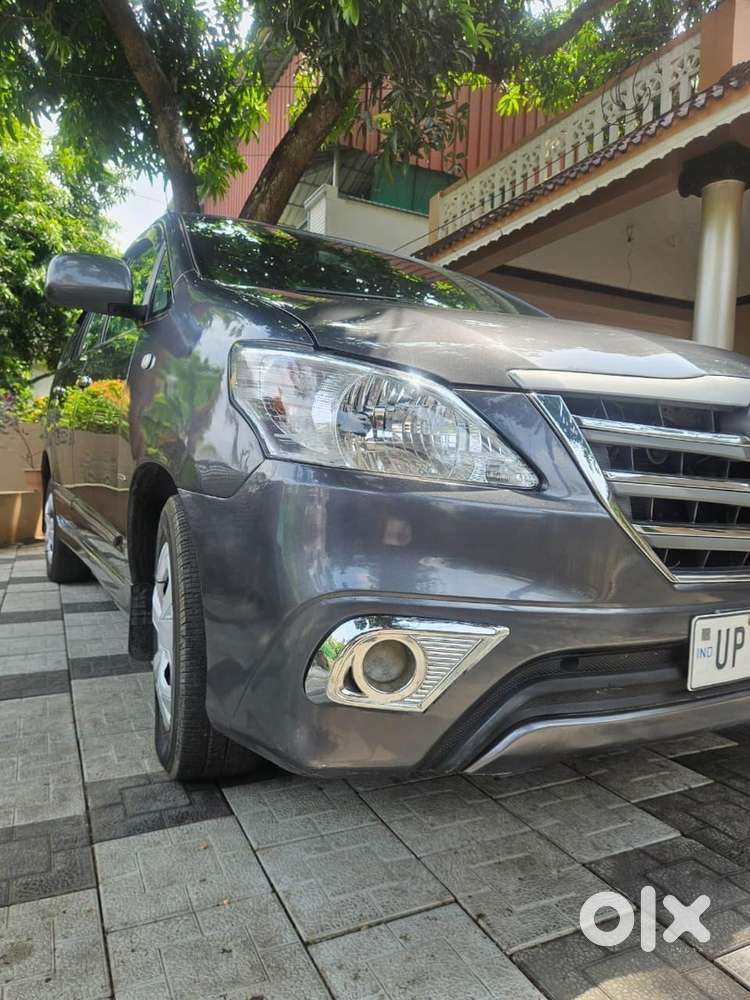 Toyota Innova Diesel 2015
