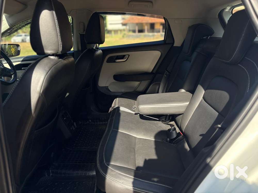 Tata Altroz 1.2 Xza Petrol Dct, 2023, Petrol