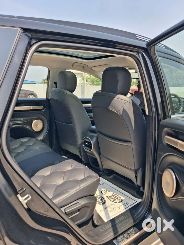 Mg Windsor Ev Essence, 2024, Electric