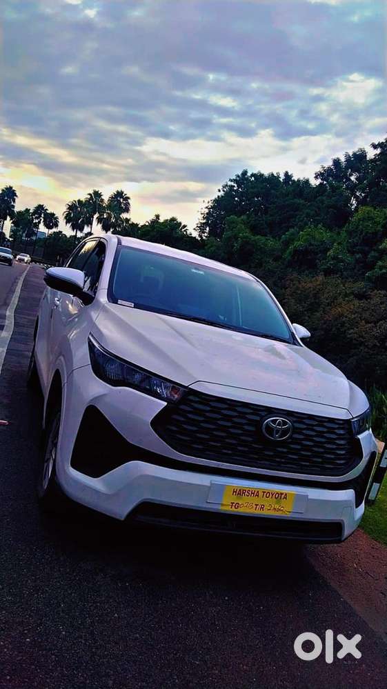 Toyota Innova Hycross 2.0 Vx Hybrid 8 Str, 2024, Petrol