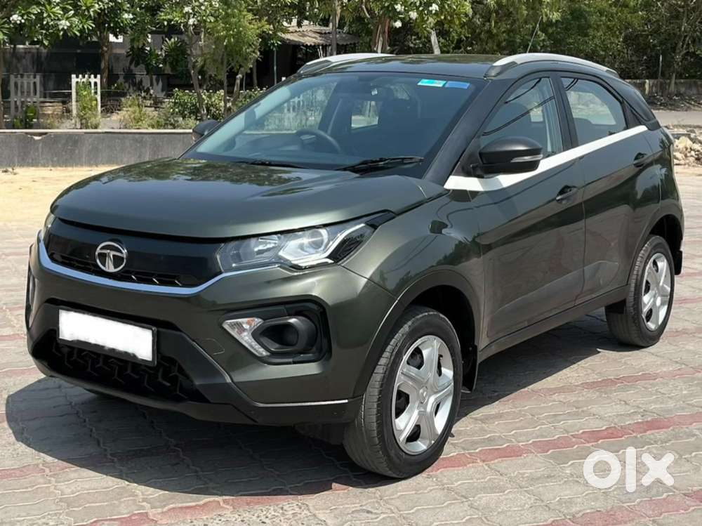Tata Nexon 1.2 Revotron Xma Amt, 2023, Petrol