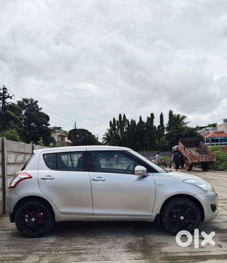 Maruti Suzuki Swift Zxi, 2013, Petrol