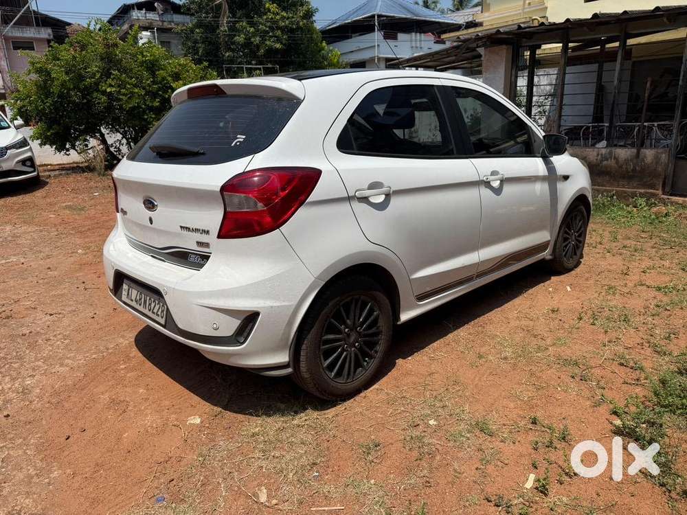 Single Owner Ford Figo Titanium Blu For 525000 Rupees