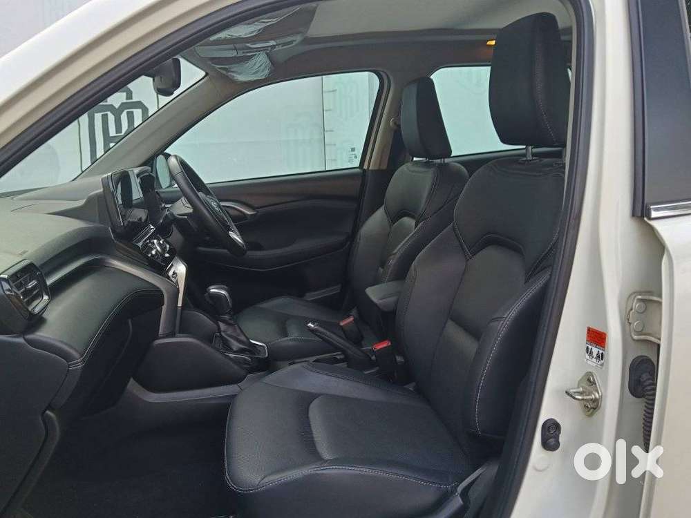 Toyota Urban Cruiser Hyryder 1.5 V Neo Drive At, 2024, Petrol