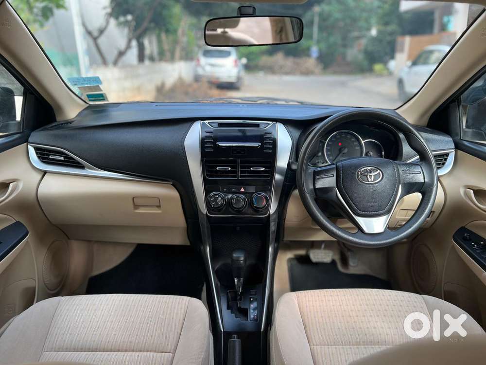 Toyota Yaris G Cvt, 2018, Petrol