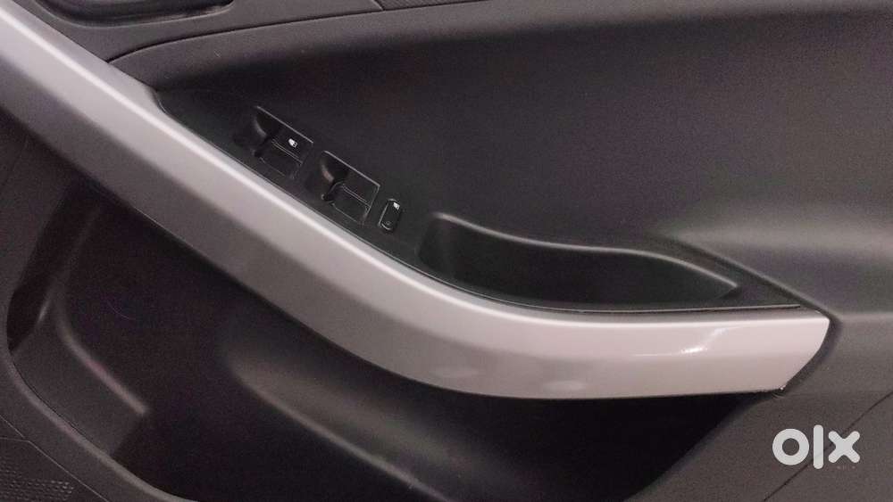 Tata Nexon 1.2 Revotron Xm (s), 2022, Petrol