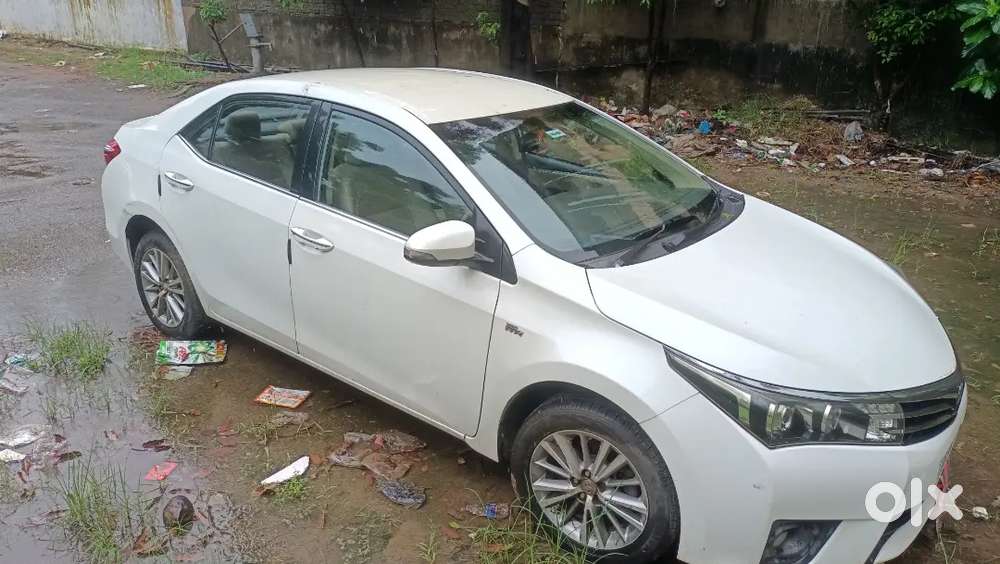 Toyota Corolla Altis 2015 Manual Petrol