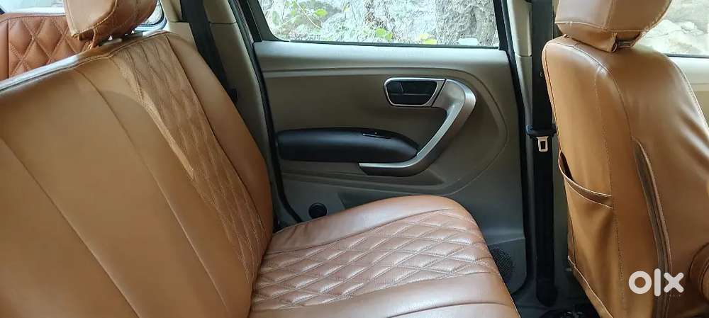 Mahindra Tuv 300 2019