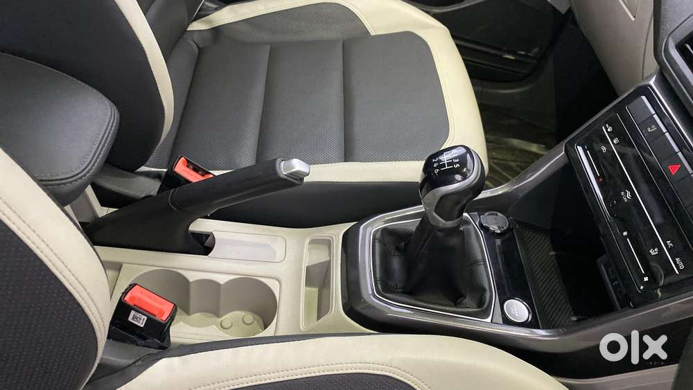 Volkswagen Taigun 1.0 Tsi Topline, 2023, Petrol