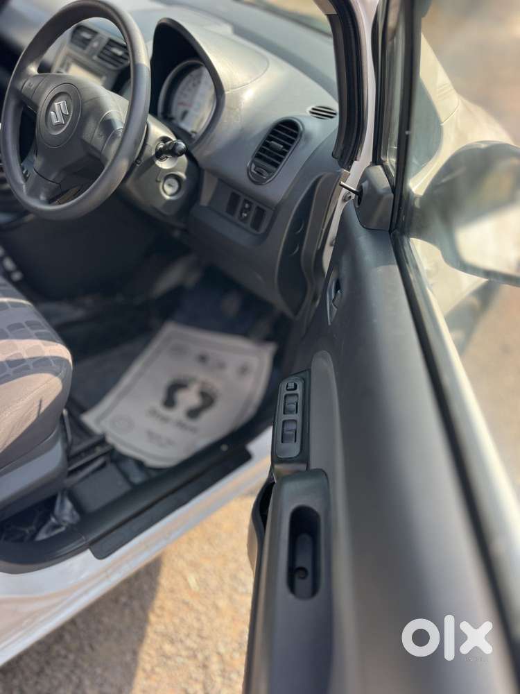 Maruti Suzuki Ritz Lxi, 2015, Petrol