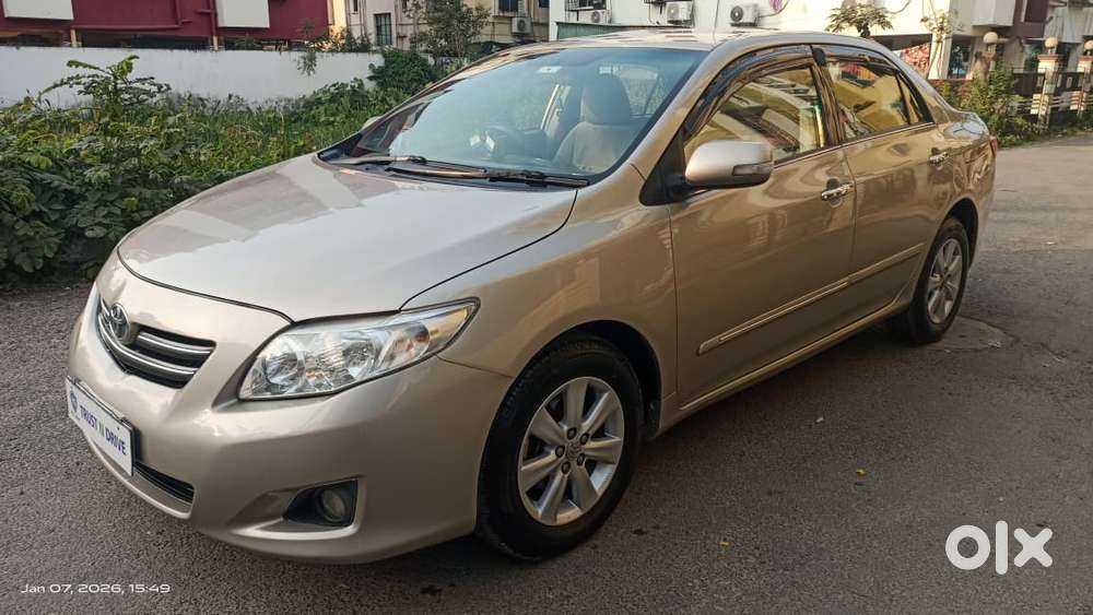 Toyota Corolla Altis G, 2011, Petrol